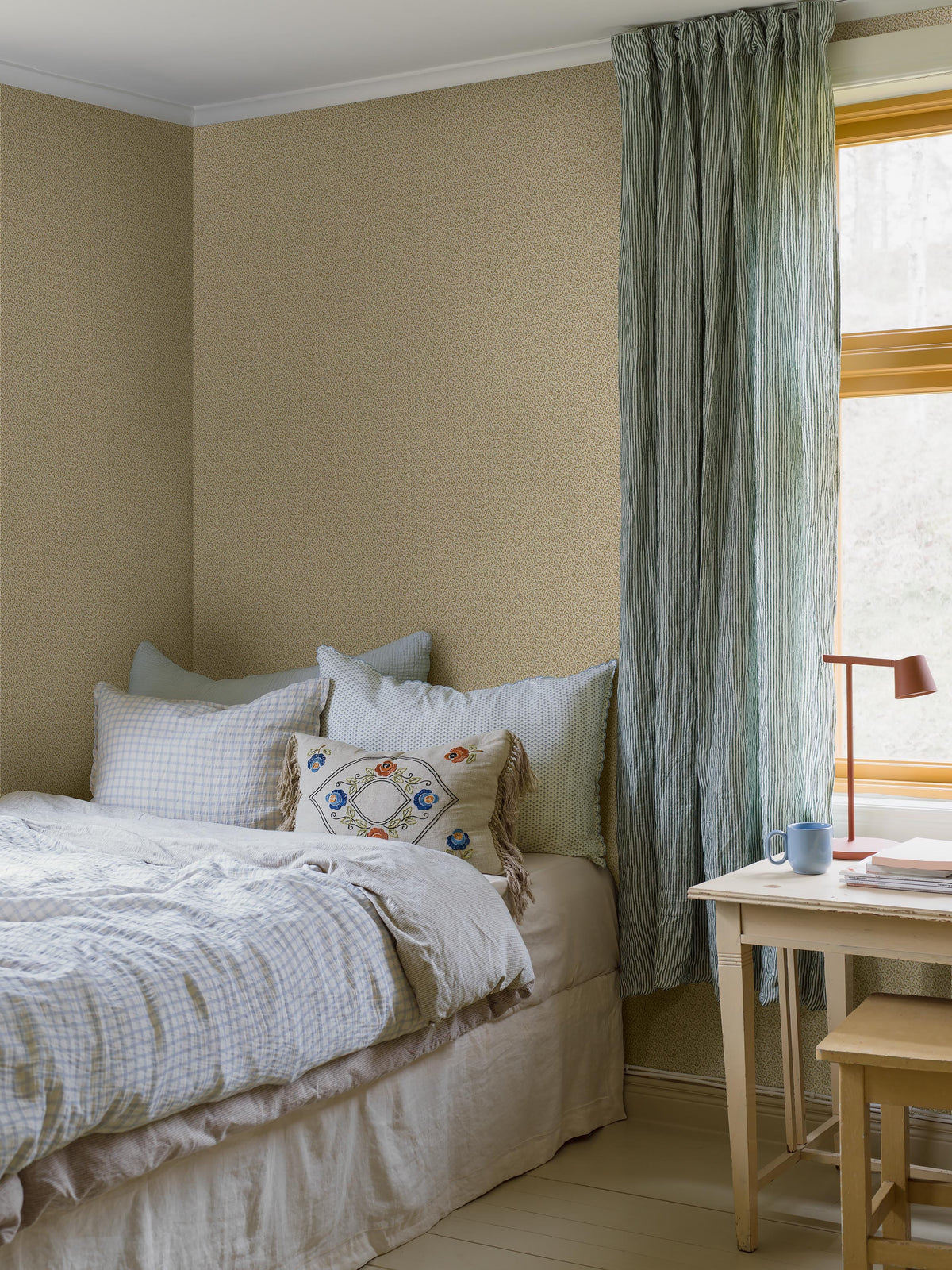 8178_Ida_Bedroom_Roomshot.jpg