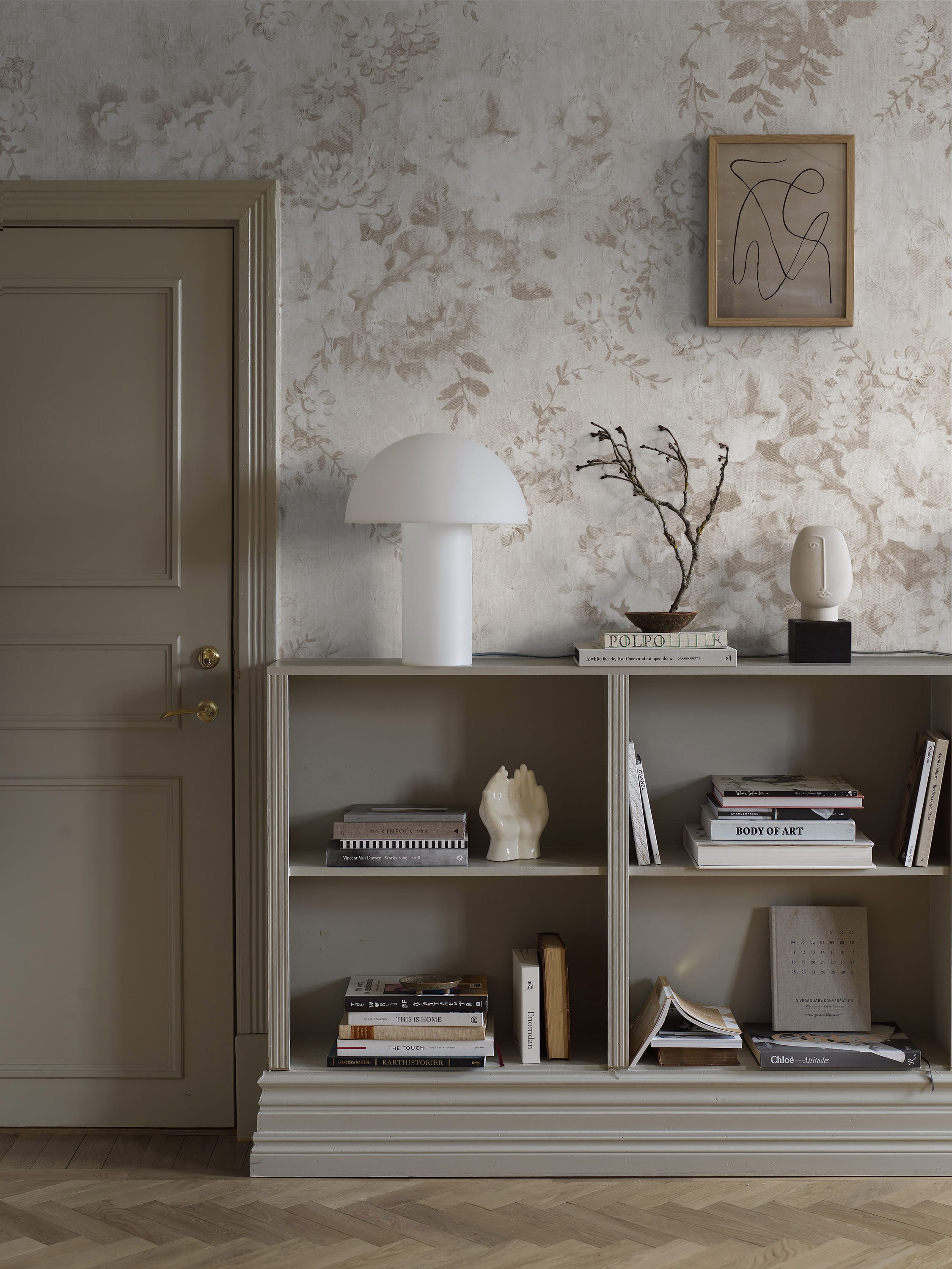 9406w_BlossomMini_Roomshot.jpg