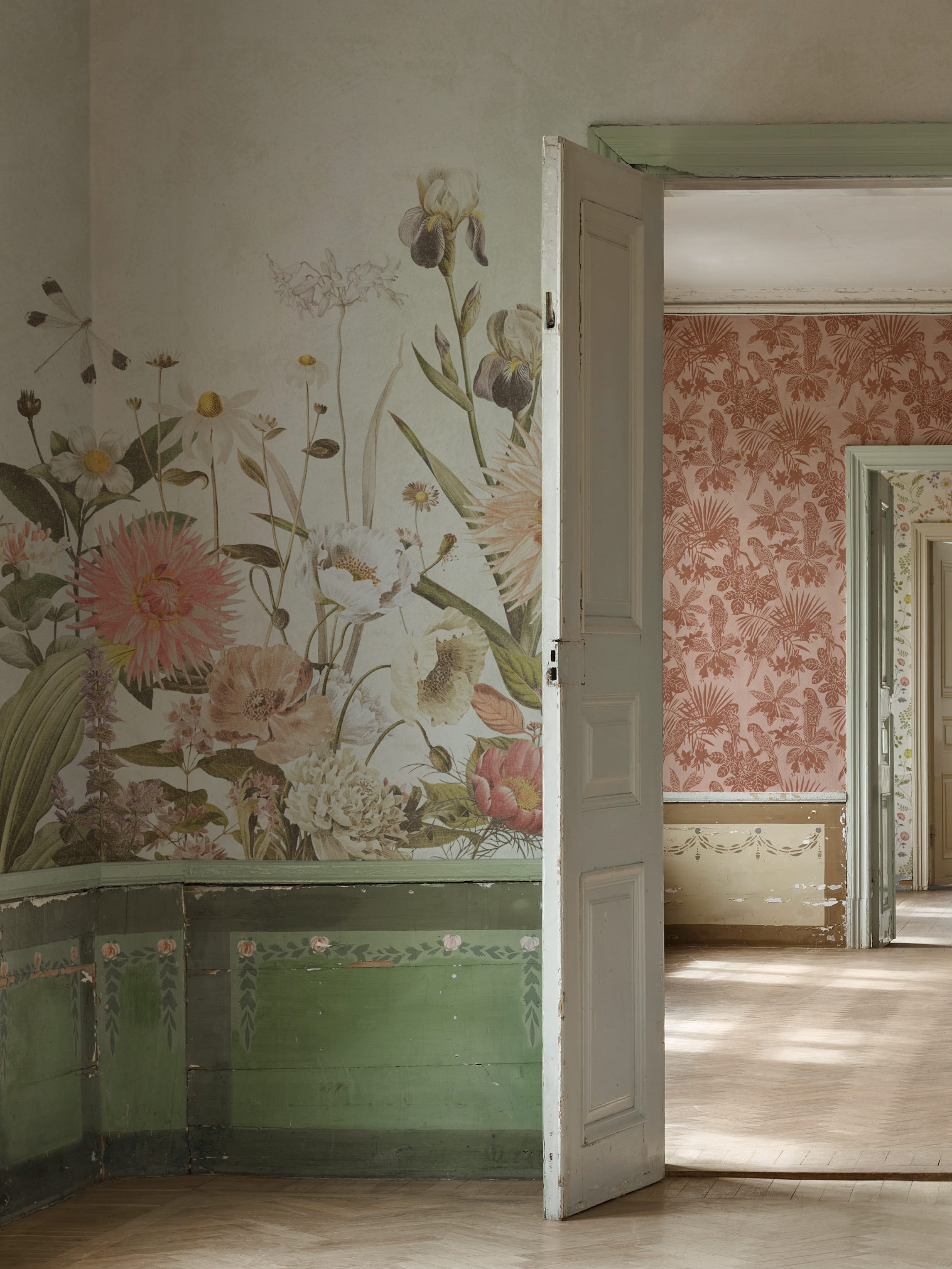 9418w_Dahlia_Roomshot.jpg