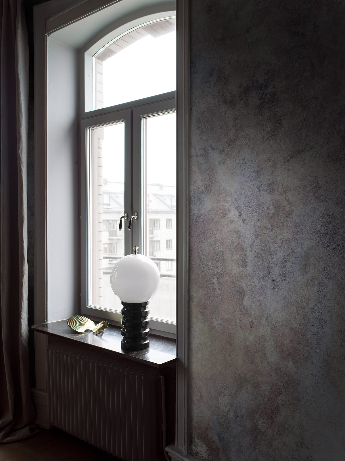 9438w_Oxidated-1_Roomshot.jpg