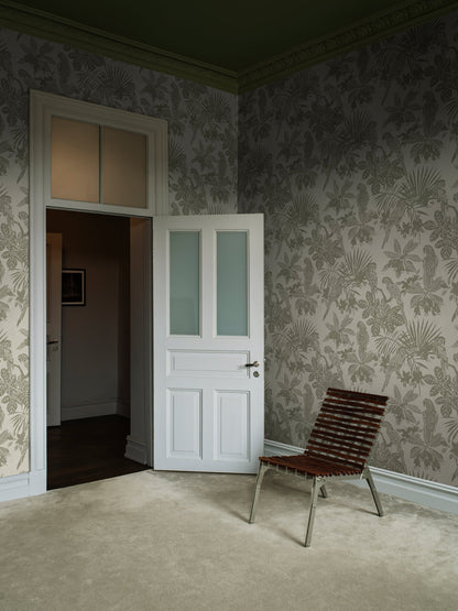 9444w_Parrot_Roomshot.jpg
