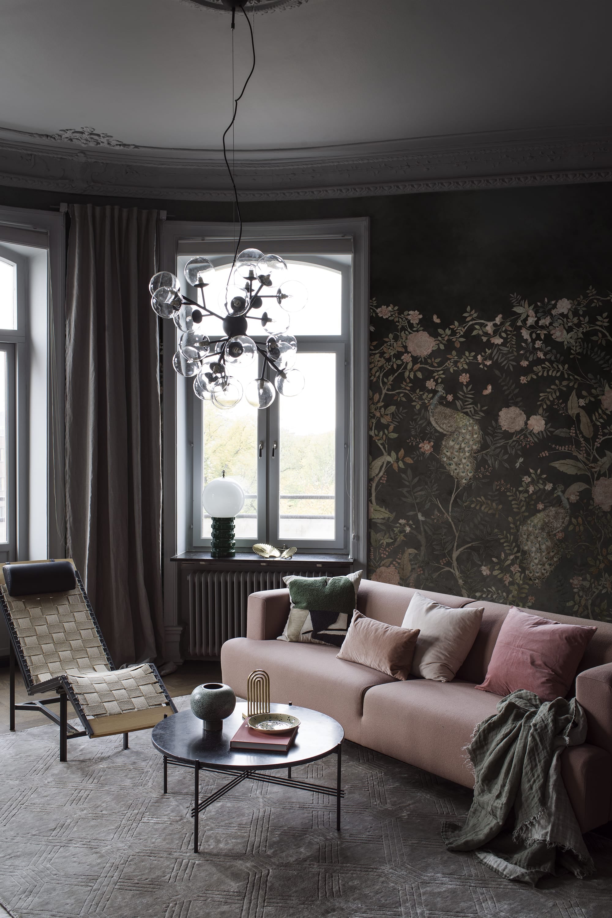 9468w_Chinoiserie_Roomshot_2.jpg
