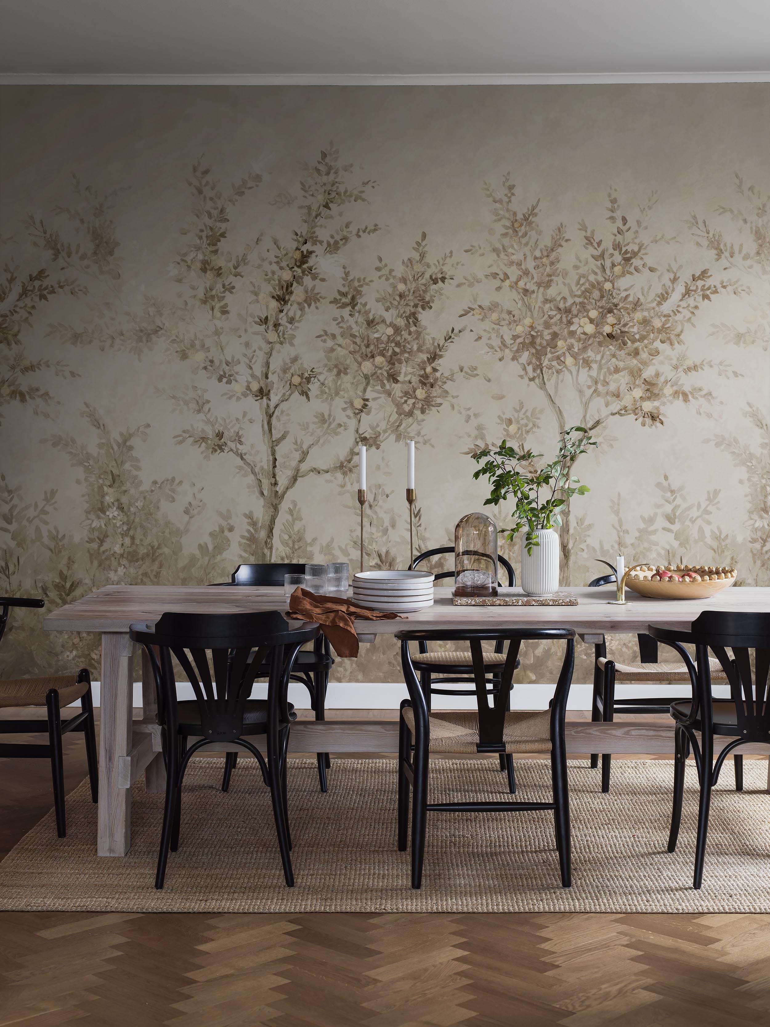9584W_LydiasGarden_Diningarea_Roomshot.jpg