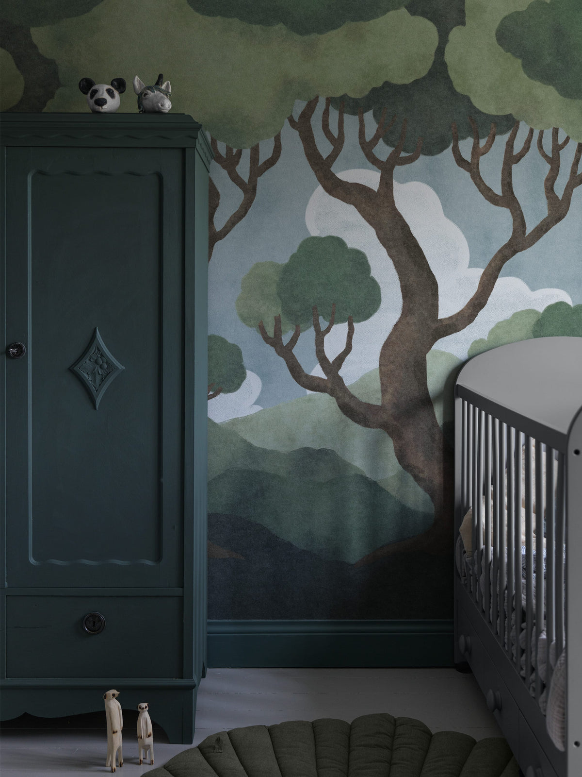 9619w_InTheForest_Roomshot.jpg