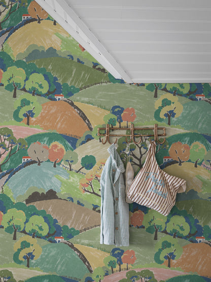 9622w_HillsAndTreesMulti_Roomshot.jpg