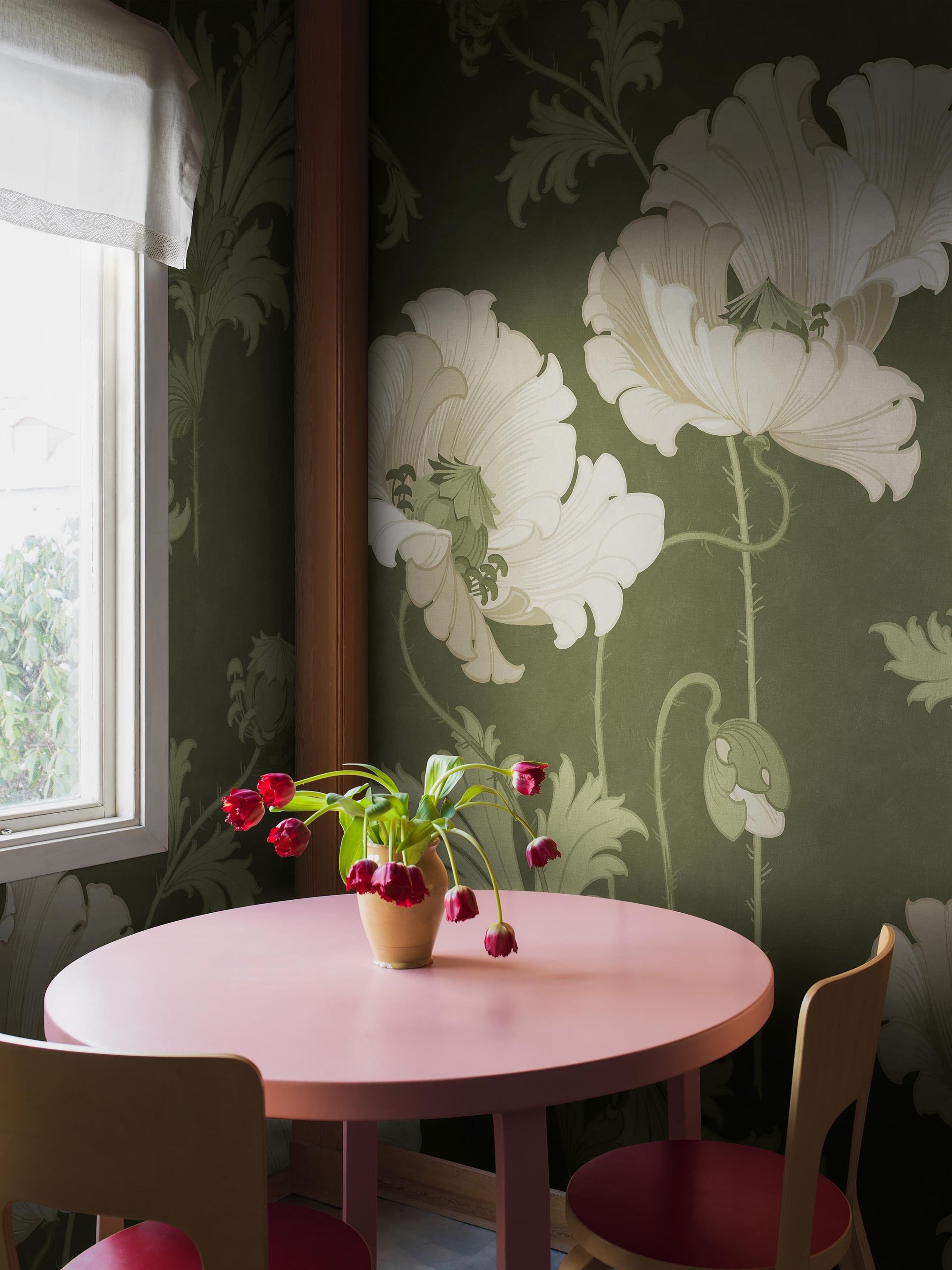 Vallmo Grand, Grön tapet – Boråstapeter