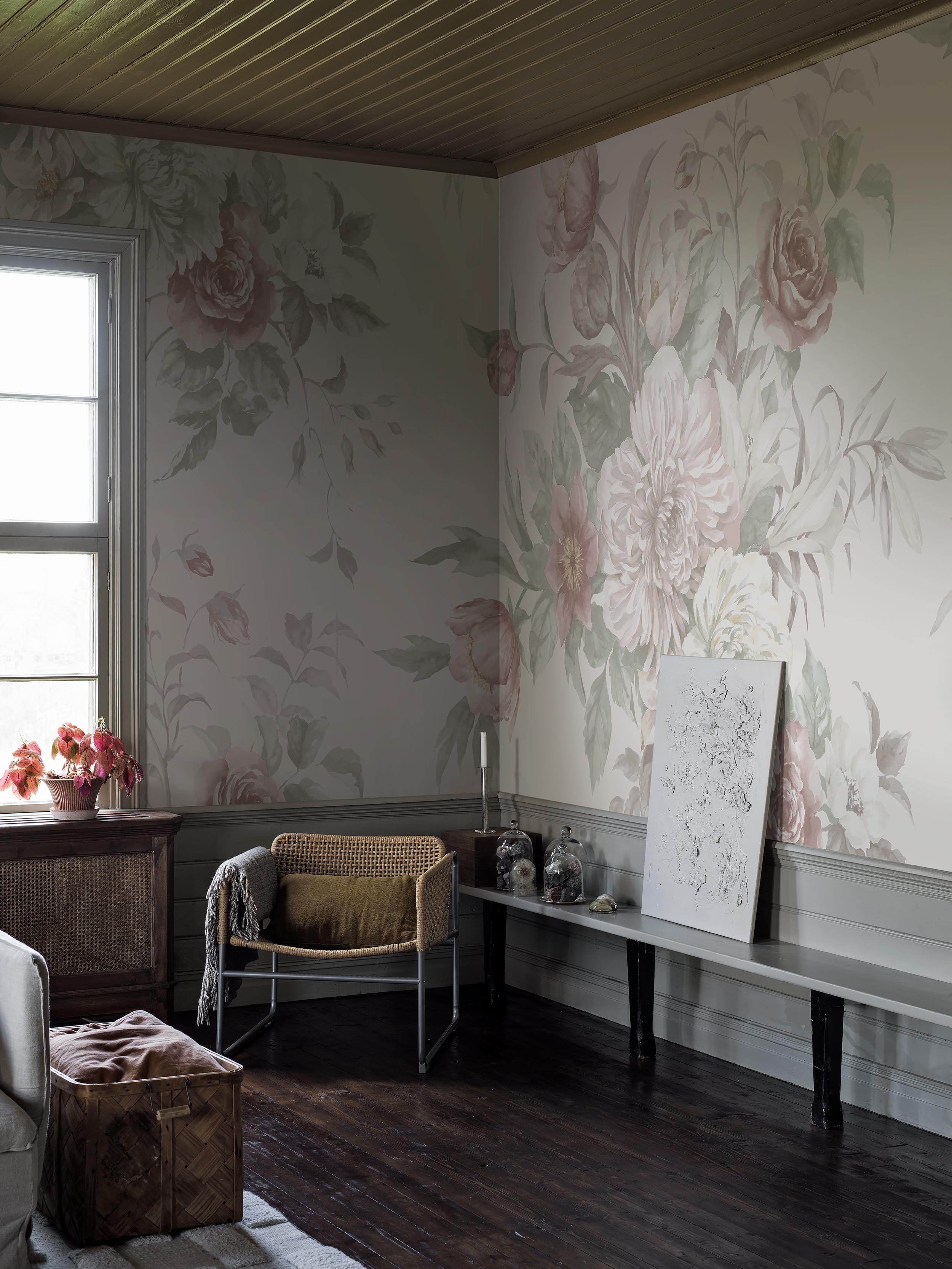 9722W_FloralCharmGrand_Roomshot_2.jpg