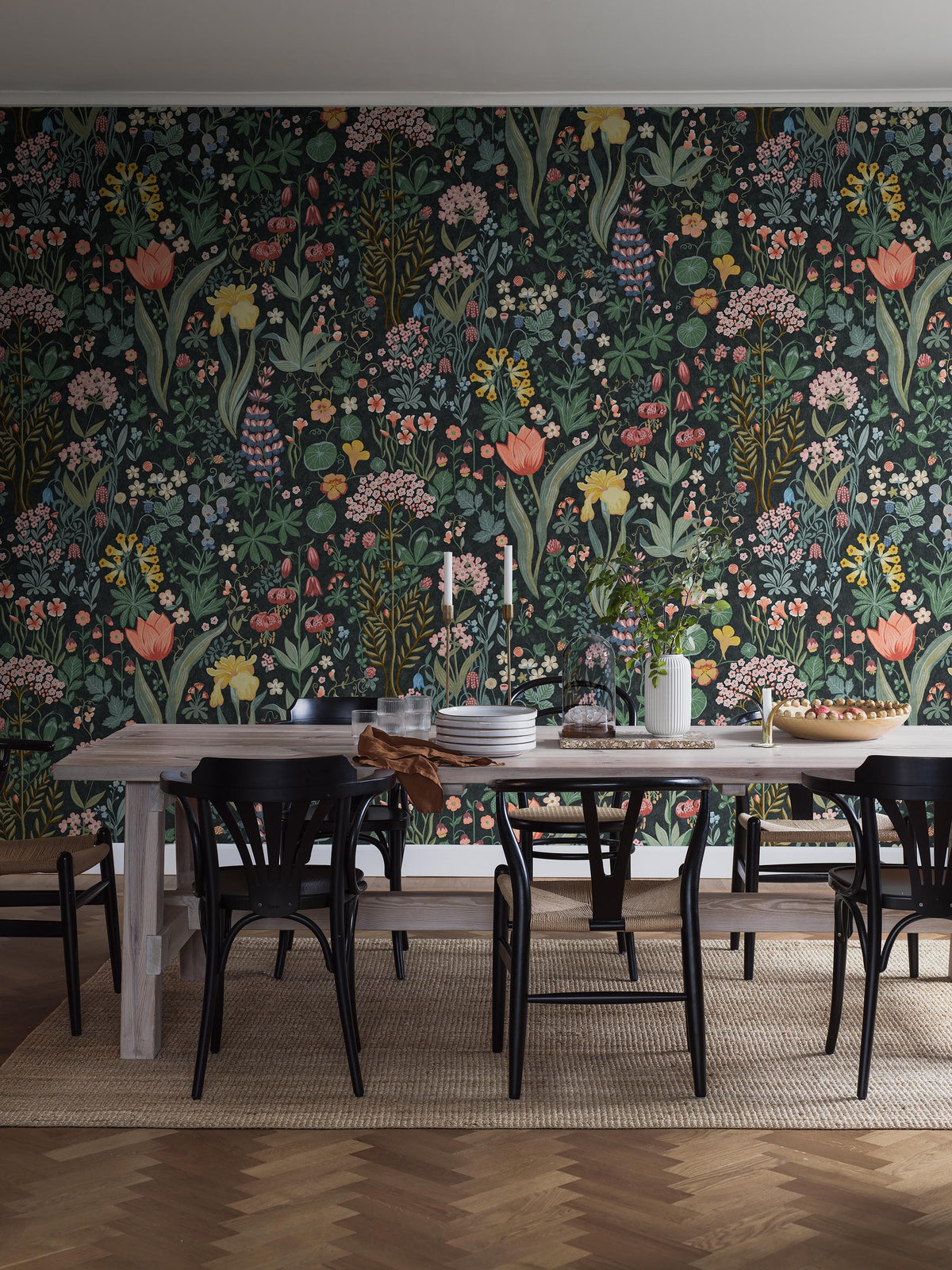 9782W_BlomsterhavGrand_Diningarea_Roomshot.jpg
