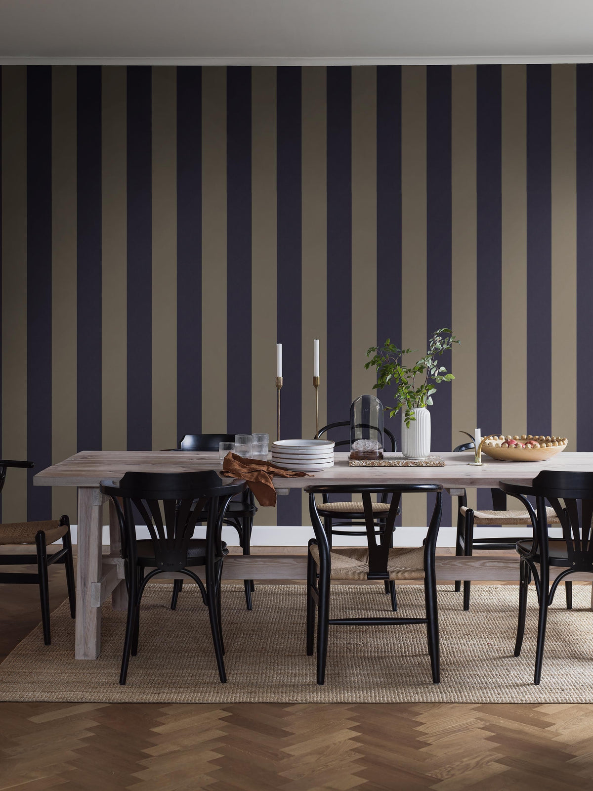9794W_BjaÌˆroÌˆStripe_Diningarea_Roomshot_6.jpg
