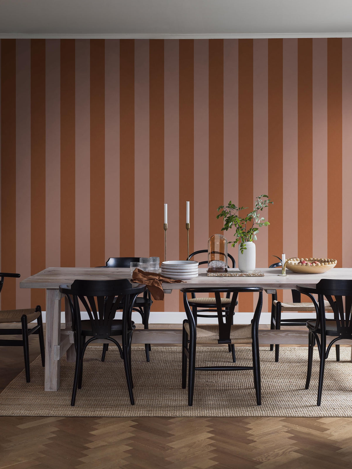 9795W_BjaÌˆroÌˆStripe_Diningarea_Roomshot_6.jpg