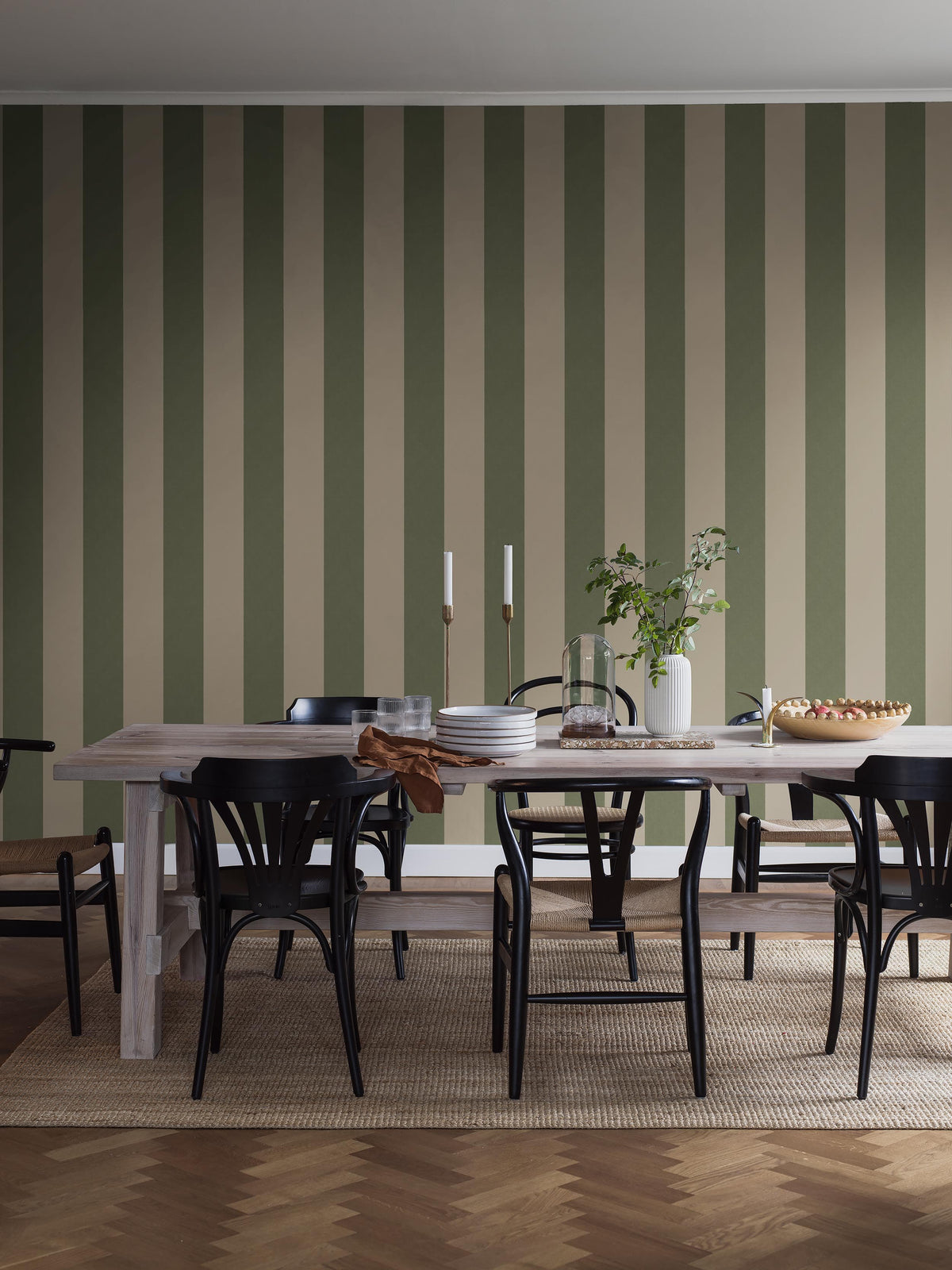 9797W_BjaÌˆroÌˆStripe_Diningarea_Roomshot_6.jpg