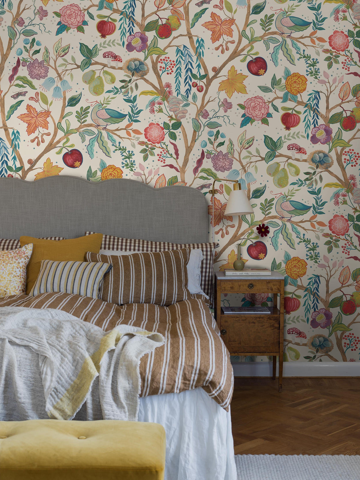 9804W_PeaceBird_Roomshot_1.jpg