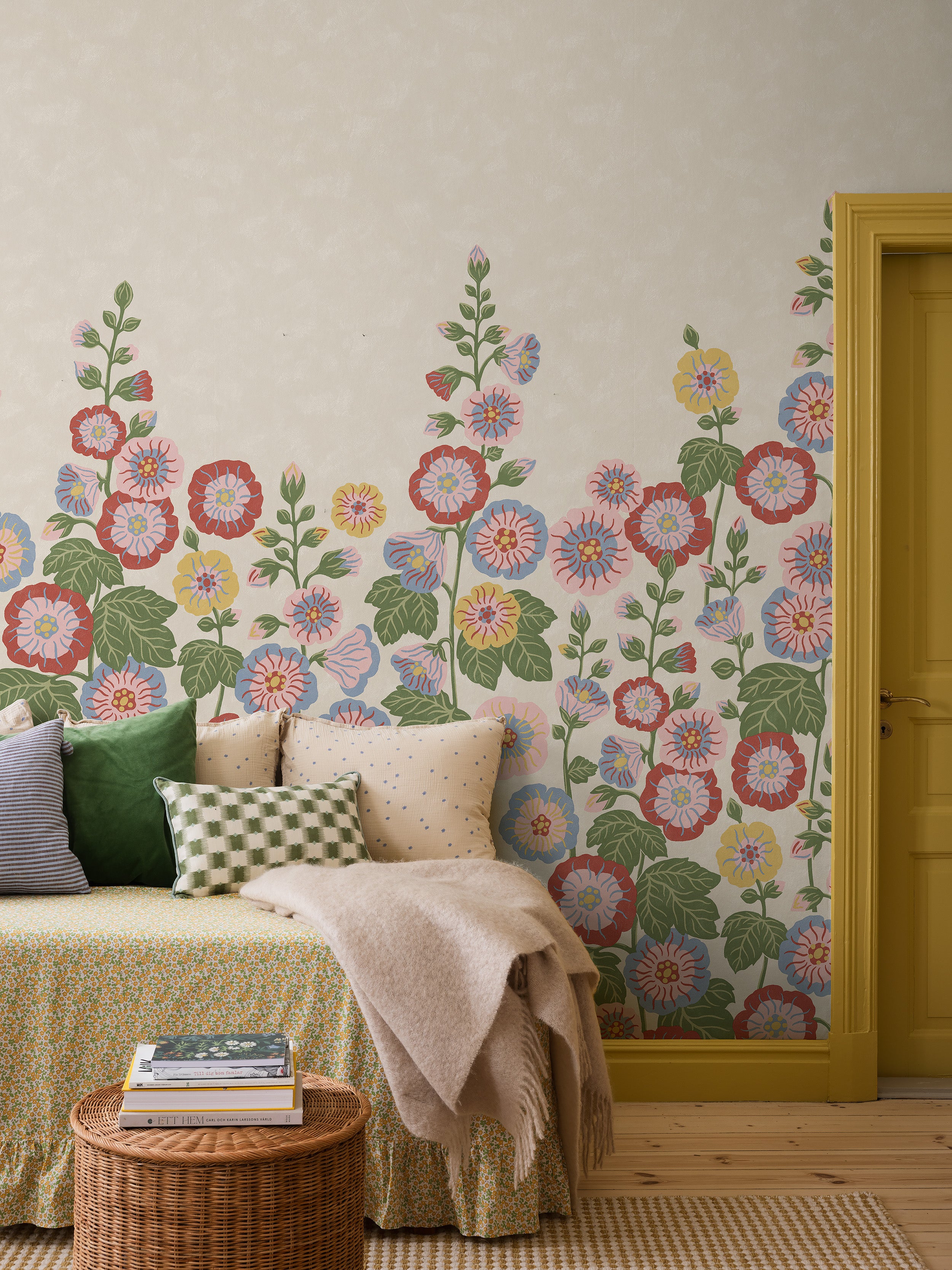 Happy Hollyhocks Grand