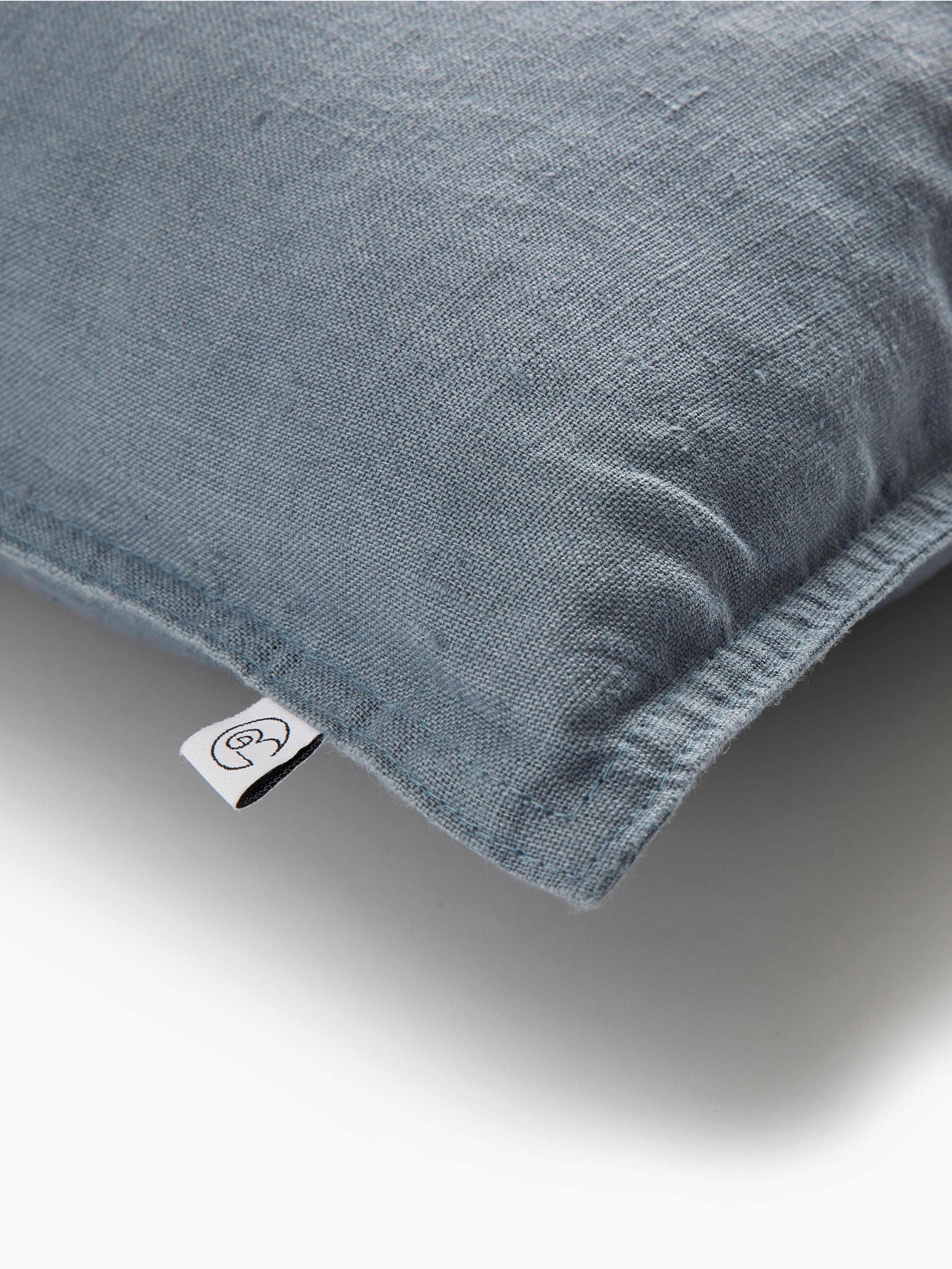 C243281_Linen_Kuddfodral_Detail.jpg
