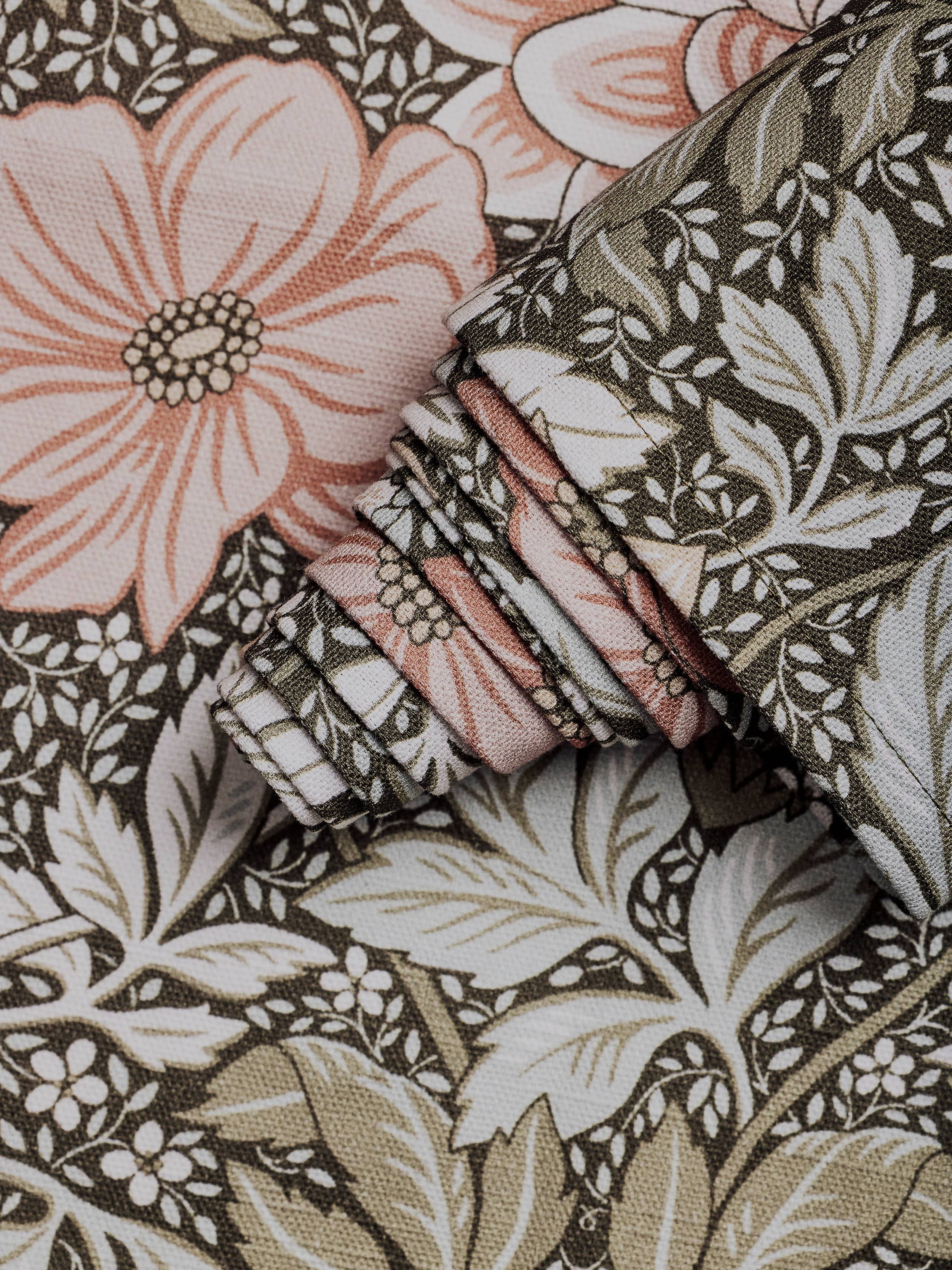 C576661_Dahlia-Garden-lopare_Detail.jpg