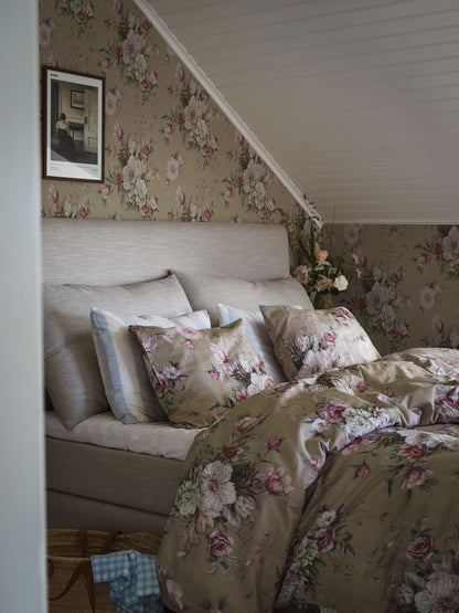 C742502_FloralCharm-Orngott_Roomshot_1.jpg