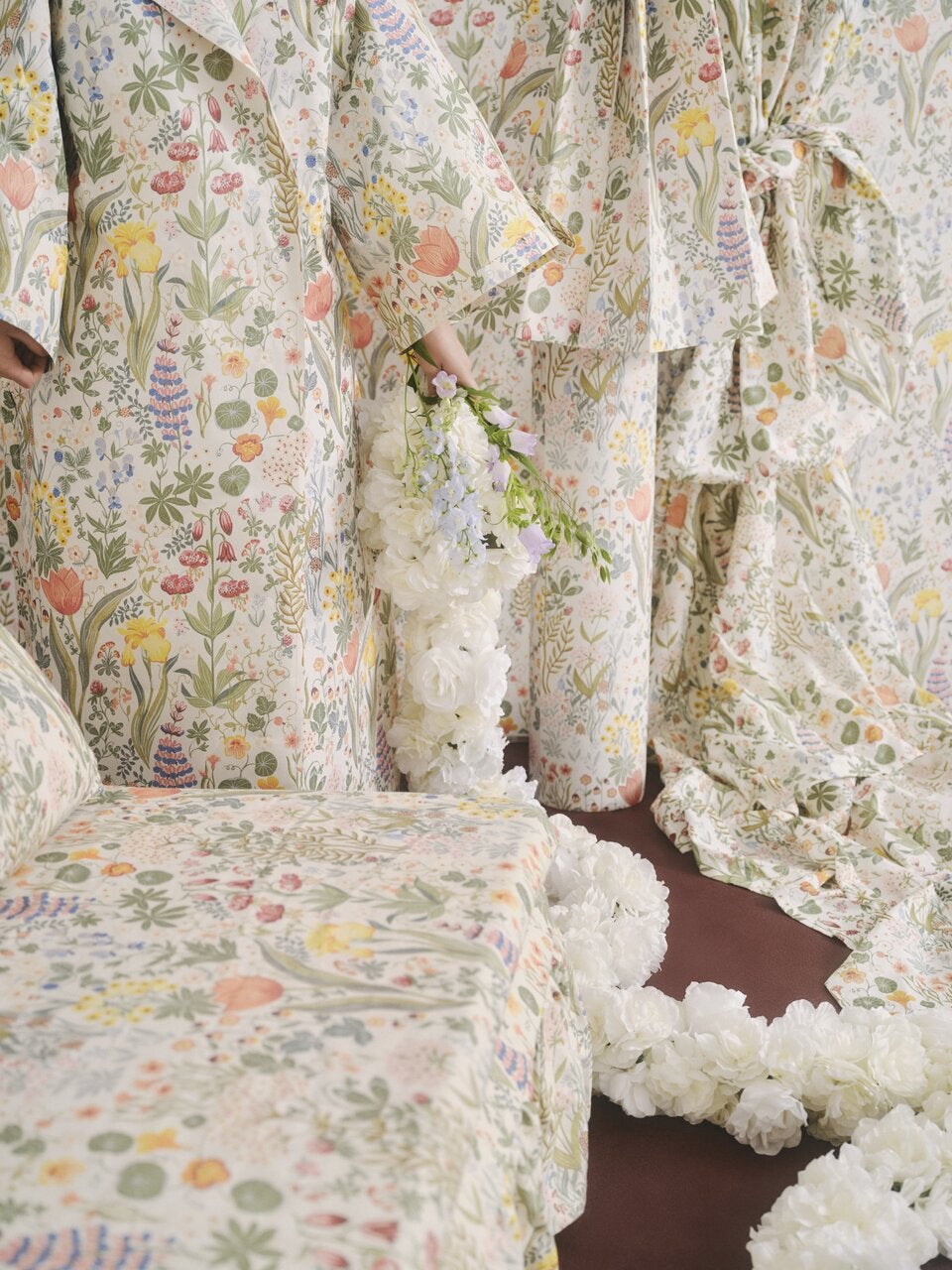 bt2522_magazine_dreamland_img2.jpg