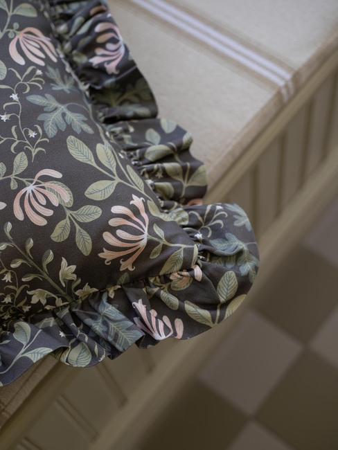 Trädgårdsfröjd Cushion Cover Frill 50x50