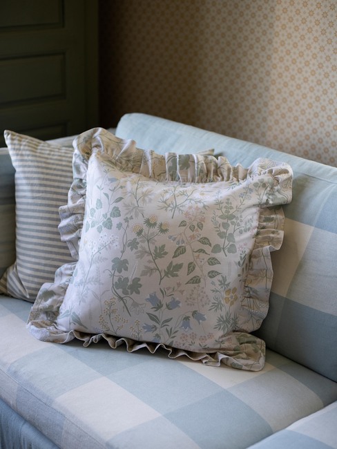Flora Housse de Coussin Volant 50x50