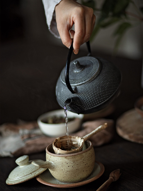 Essens_detail_tea.jpg