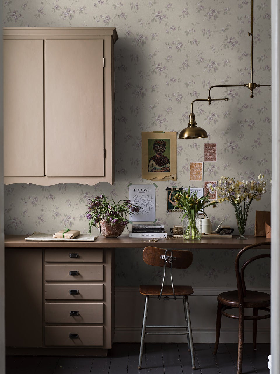 VintageRose_Image_Roomshot_Workspace_Item_4256.jpg
