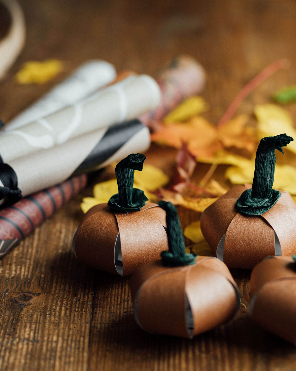 Wallpaper crafts for Halloween Boråstapeter