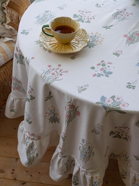 Ängsflora Round Tablecloth Frill