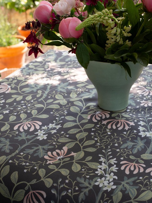 Trädgårdsfröjd Tablecloth 140x250